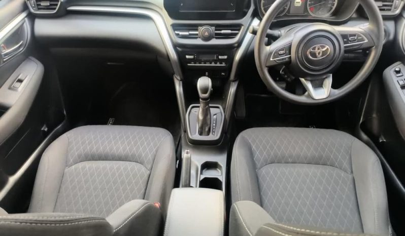 
								TOYOTA URBAN CRUISER 1.5 XR AT full									