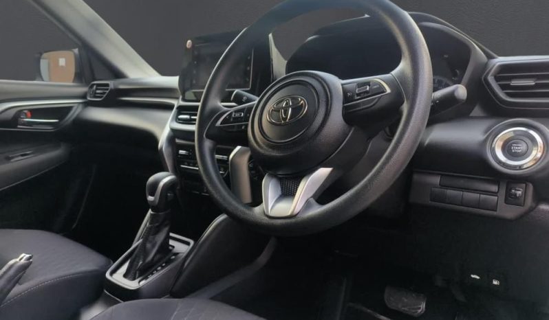 
								TOYOTA URBAN CRUISER 1.5 XR AT full									