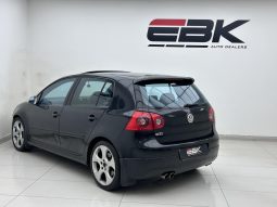 
										Volkswagen Golf 2.0 Gti full									