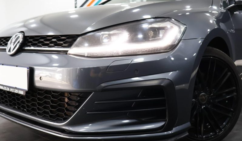 
								Volkswagen Golf VII 2.0 Tdi Gtd Dsg full									