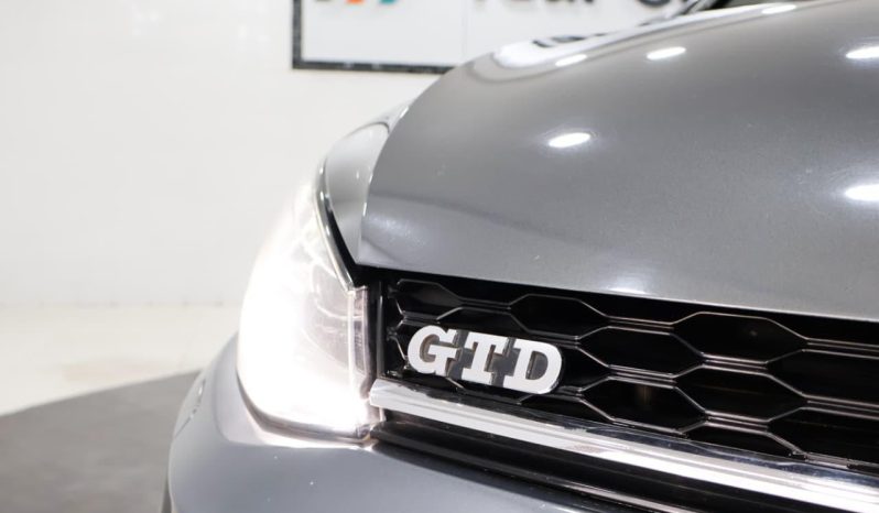
								Volkswagen Golf VII 2.0 Tdi Gtd Dsg full									