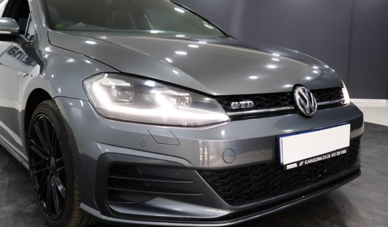 
								Volkswagen Golf VII 2.0 Tdi Gtd Dsg full									