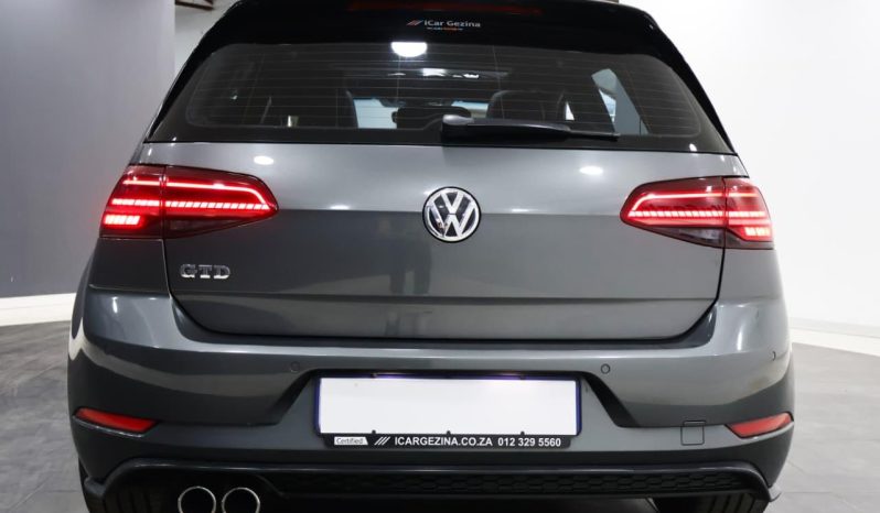 
								Volkswagen Golf VII 2.0 Tdi Gtd Dsg full									