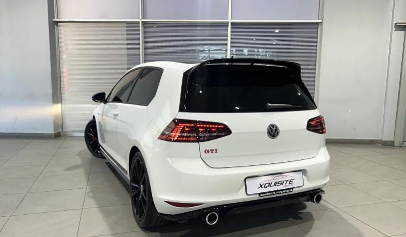 
								Volkswagen Golf VII 2.0 Tsi Gti Clubsport S full									