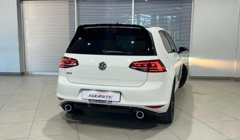 
								Volkswagen Golf VII 2.0 Tsi Gti Clubsport S full									