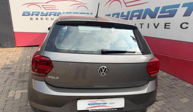 
								Volkswagen Polo 1.0 Trendline full									