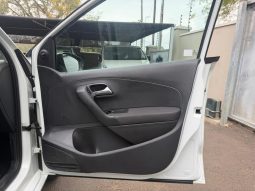 
										Volkswagen Polo 1.2 Tsi Trendline full									