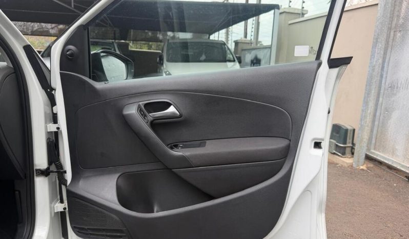 
								Volkswagen Polo 1.2 Tsi Trendline full									