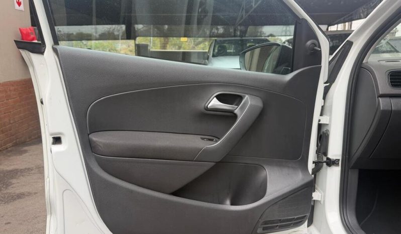 
								Volkswagen Polo 1.2 Tsi Trendline full									