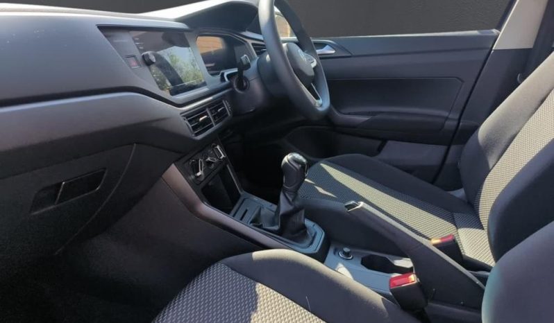 
								VOLKSWAGEN POLO HATCH 1.0 TSI LIFE full									