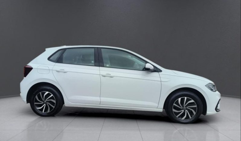 
								VOLKSWAGEN POLO HATCH 1.0 TSI LIFE full									