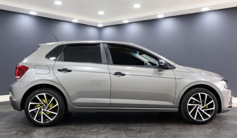 
								Volkswagen Polo Hatch 1.0 Tsi Trendline full									