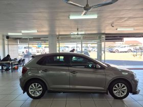 Volkswagen POLO PLAYA / POLO POLO 1.0 TSI COMFORTLINE DSG