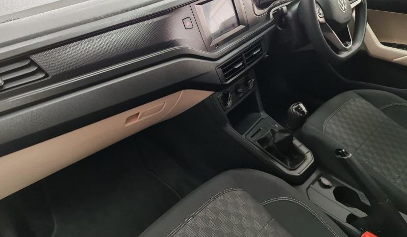 
								VOLKSWAGEN POLO SEDAN 1.6 BASE full									
