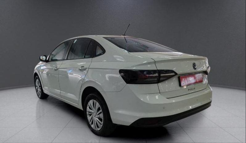 
								VOLKSWAGEN POLO SEDAN 1.6 BASE full									