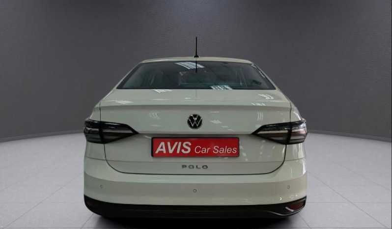 
								VOLKSWAGEN POLO SEDAN 1.6 BASE full									