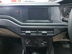 
										VOLKSWAGEN POLO SEDAN 1.6 TIPTRONIC full									