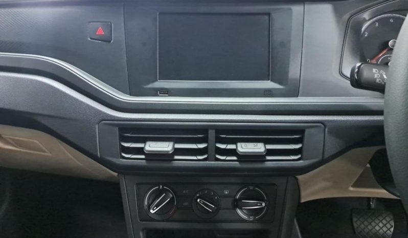
								VOLKSWAGEN POLO SEDAN 1.6 TIPTRONIC full									
