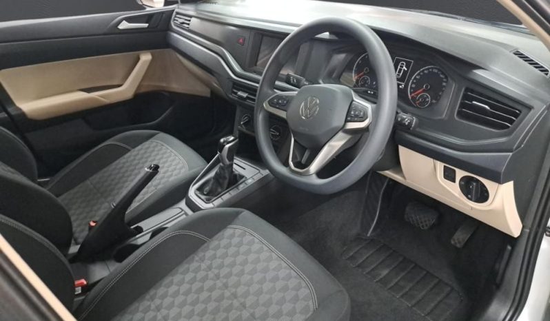
								VOLKSWAGEN POLO SEDAN 1.6 TIPTRONIC full									