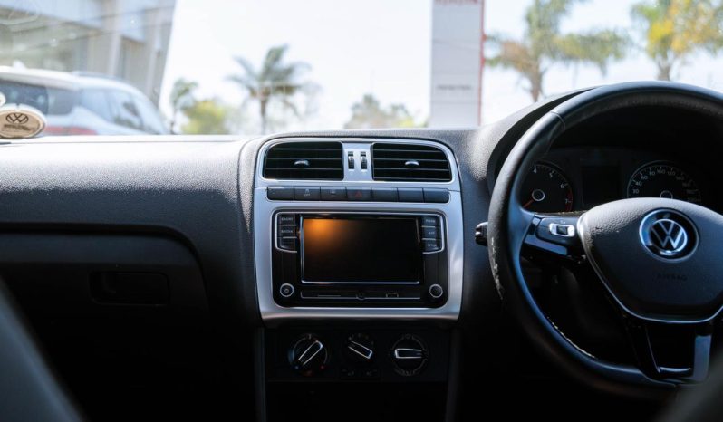 
								Volkswagen Polo Vivo 1.0 TSI GT full									