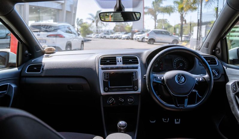 
								Volkswagen Polo Vivo 1.0 TSI GT full									