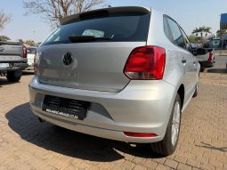 
										Volkswagen Polo Vivo Hatch 1.4 full									