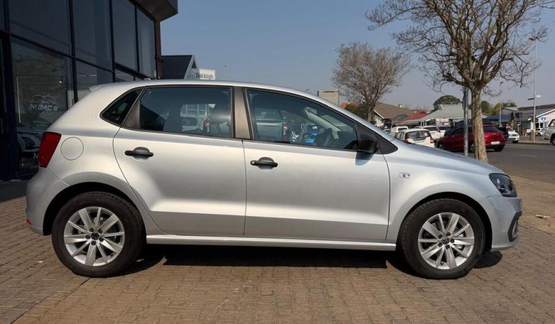 
								Volkswagen Polo Vivo Hatch 1.4 full									