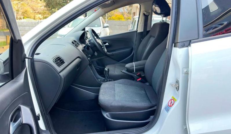 
								Volkswagen Polo Vivo Hatch 1.4 Comfortline full									