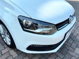 
										Volkswagen Polo Vivo Hatch 1.4 Comfortline full									