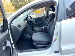 
										Volkswagen Polo Vivo Hatch 1.4 Comfortline full									