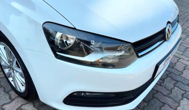 
								Volkswagen Polo Vivo Hatch 1.4 Comfortline full									