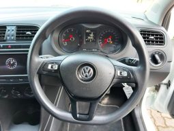
										Volkswagen Polo Vivo Hatch 1.4 Comfortline full									
