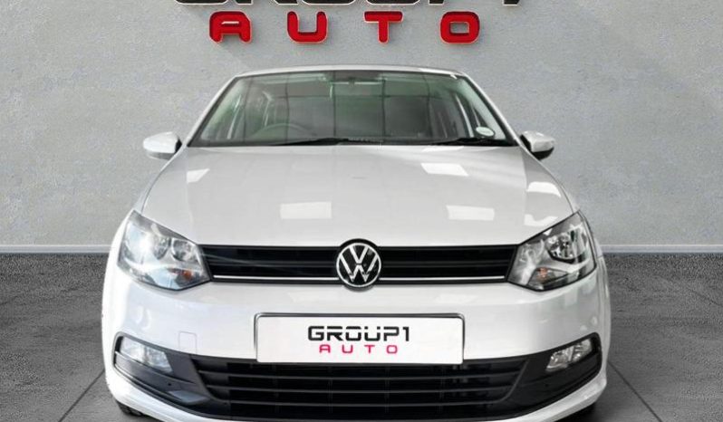 
								Volkswagen Polo Vivo Hatch 1.6 Comfortline Tiptronic full									