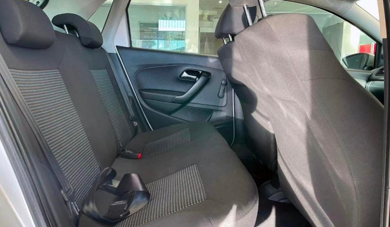 
								Volkswagen Polo Vivo Hatch 1.6 Comfortline Tiptronic full									