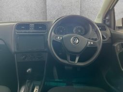 
										VOLKSWAGEN POLO VIVO HATCH 1.6 LIFE TIPT full									
