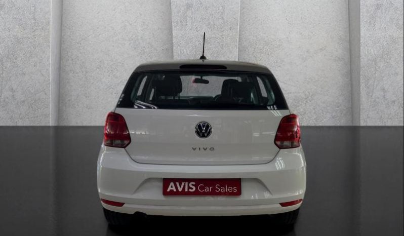 
								VOLKSWAGEN POLO VIVO HATCH 1.6 LIFE TIPT full									
