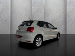 
										VOLKSWAGEN POLO VIVO HATCH 1.6 LIFE TIPT full									
