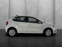 
										VOLKSWAGEN POLO VIVO HATCH 1.6 LIFE TIPT full									