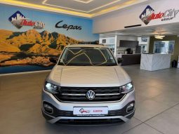 
										Volkswagen T-Cross 1.0 Tsi Highline Dsg full									