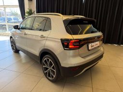 
										Volkswagen T-Cross 1.0 Tsi Highline Dsg full									