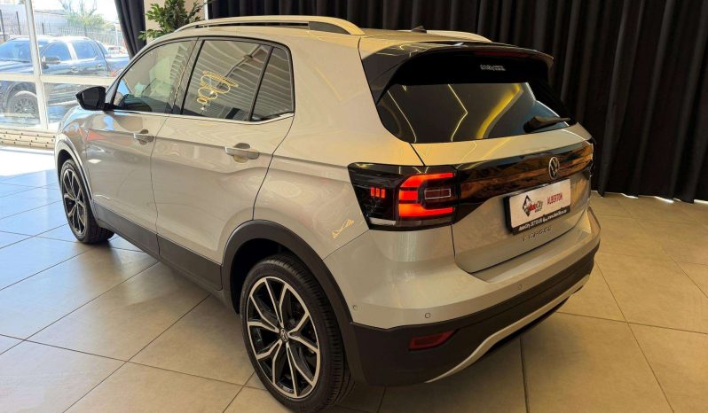 
								Volkswagen T-Cross 1.0 Tsi Highline Dsg full									