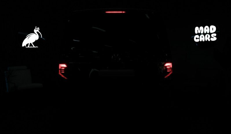 
								Volkswagen T6.1 Crew Bus 2.0 Bitdi Swb 4motion Dsg 5 Seater full									