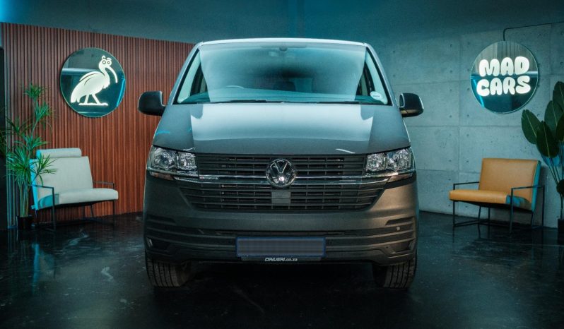 
								Volkswagen T6.1 Crew Bus 2.0 Bitdi Swb 4motion Dsg 5 Seater full									