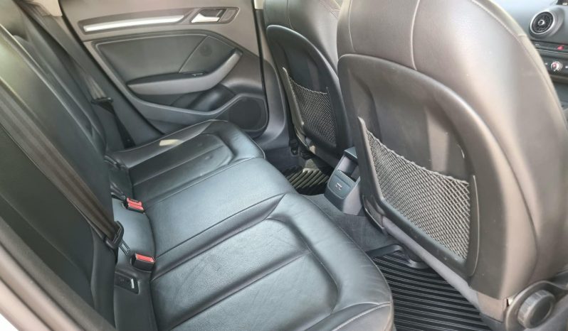 
								Audi A3 Sportback 1.0 Tfsi S Tronic full									