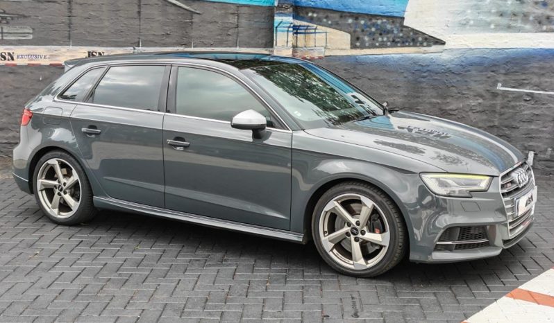 
								Audi A3 Sportback S3 2.0 Tfsi Quattro S-Tronic full									