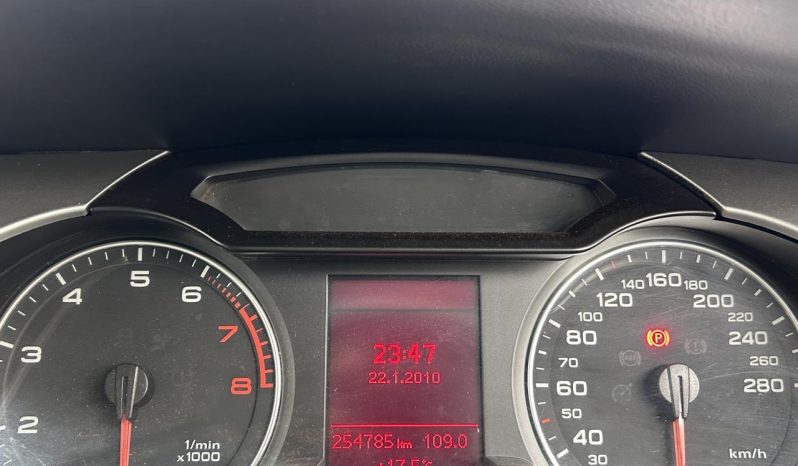 
								Audi A4 Sedan 2.0 T Ambition Multitronic full									