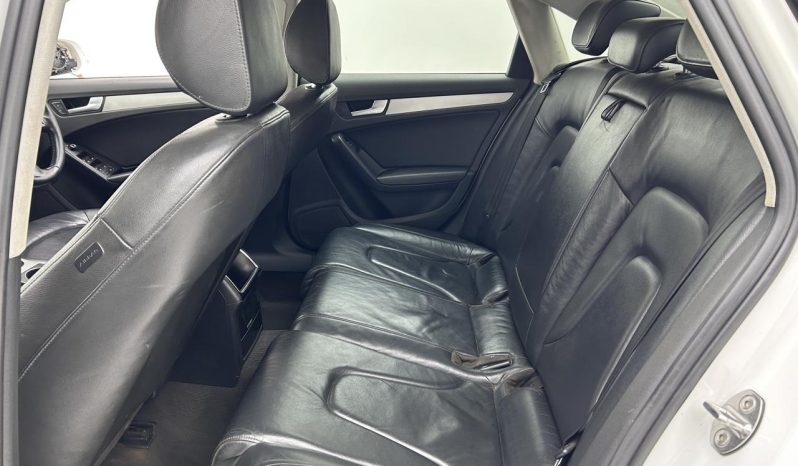 
								Audi A4 Sedan 2.0 T Ambition Multitronic full									