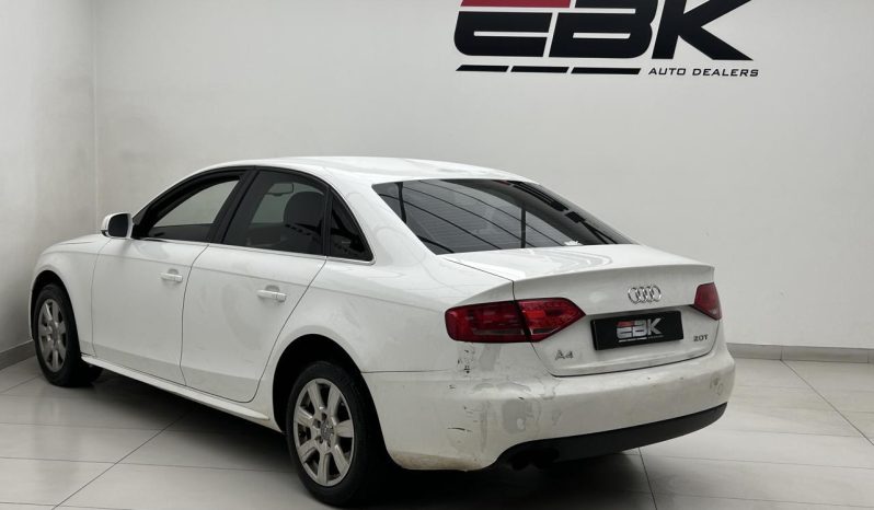 
								Audi A4 Sedan 2.0 T Ambition Multitronic full									