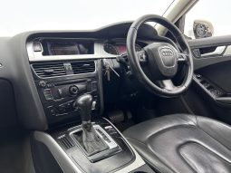 
										Audi A4 Sedan 2.0 T Ambition Multitronic full									