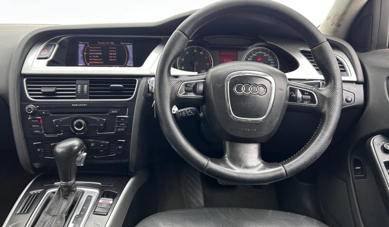 
								Audi A4 Sedan 2.0 T Ambition Multitronic full									